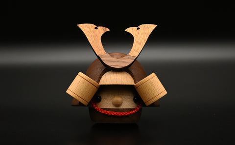 【どんぐり兜】のご案内